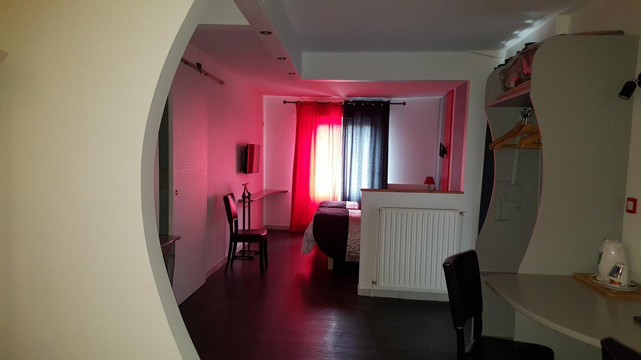hotel l Ander Saint-Flour  Buitenkant foto