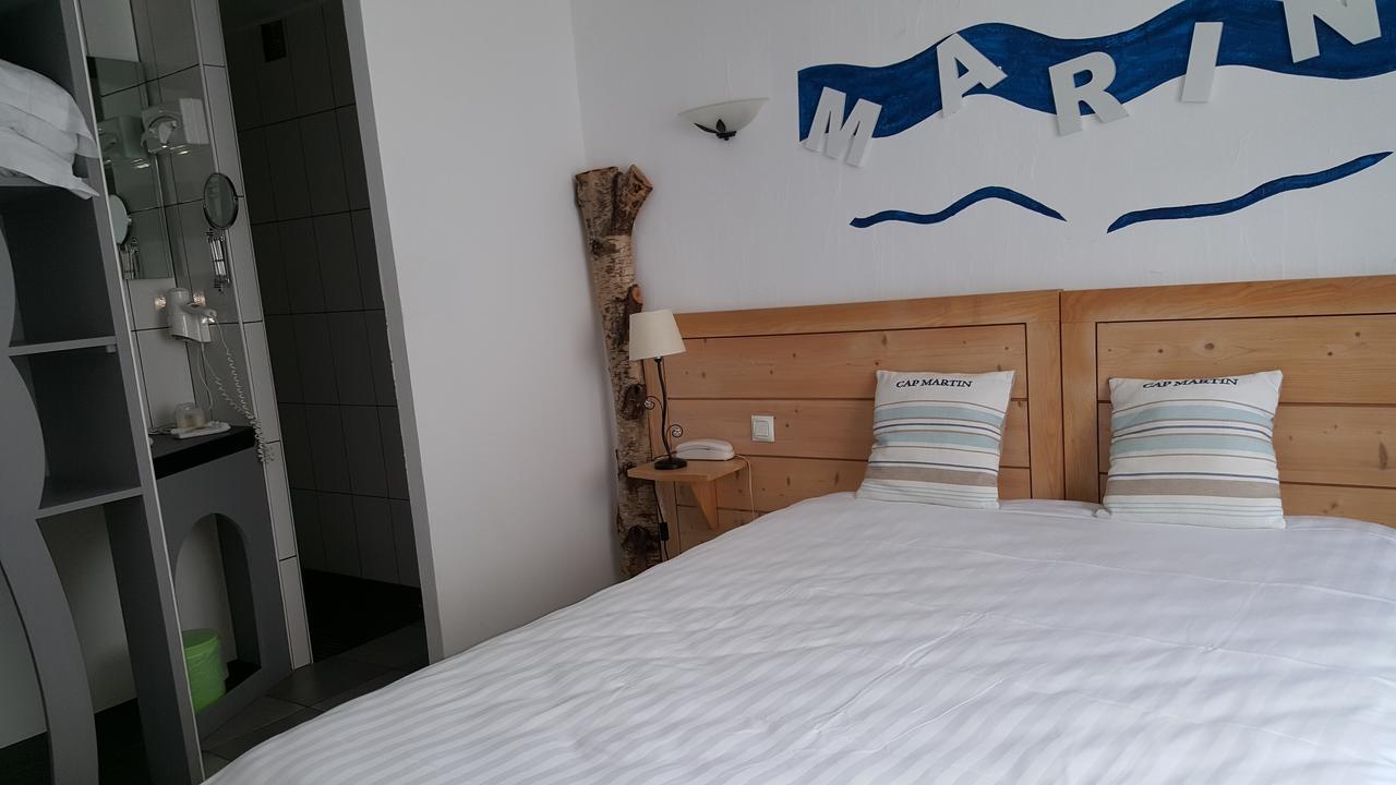 hotel l Ander Saint-Flour  Buitenkant foto