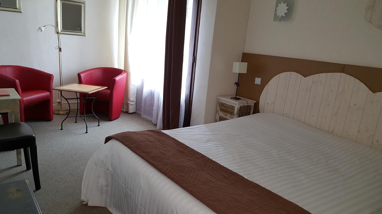 hotel l Ander Saint-Flour  Buitenkant foto